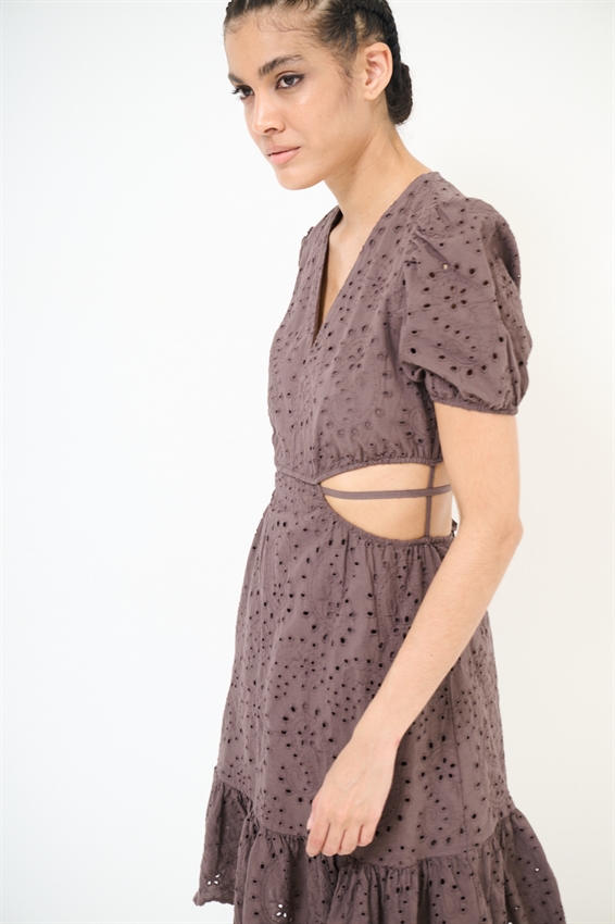 ABITO CORTO CUT OUT SANGALLO