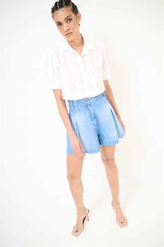 CAMICIA IN SANGALLO CON MANICA BOMBOLINO