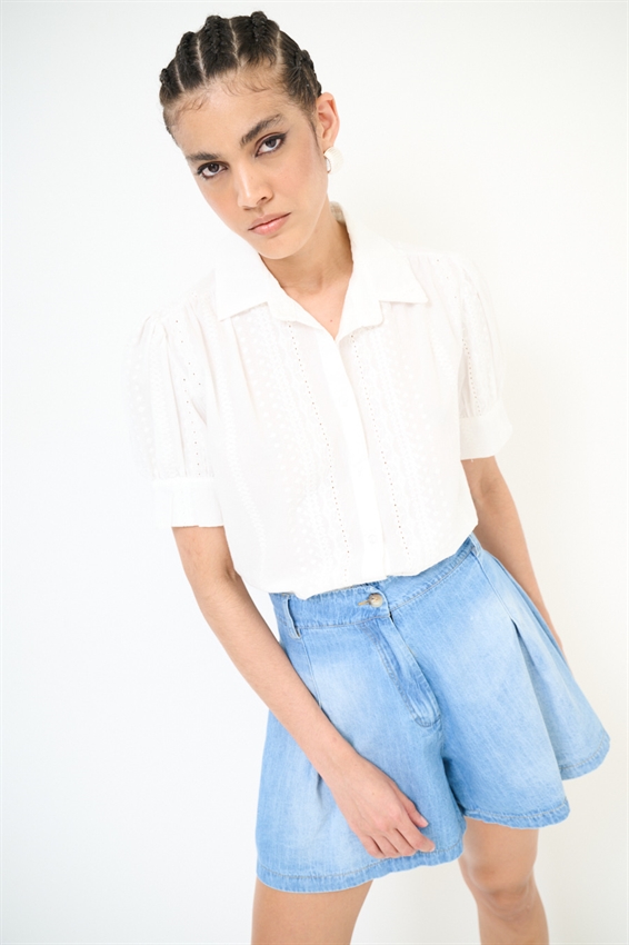 CAMICIA IN SANGALLO CON MANICA BOMBOLINO
