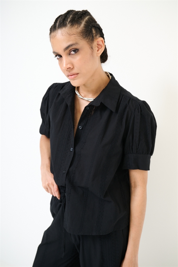 CAMICIA IN SANGALLO CON MANICA BOMBOLINO