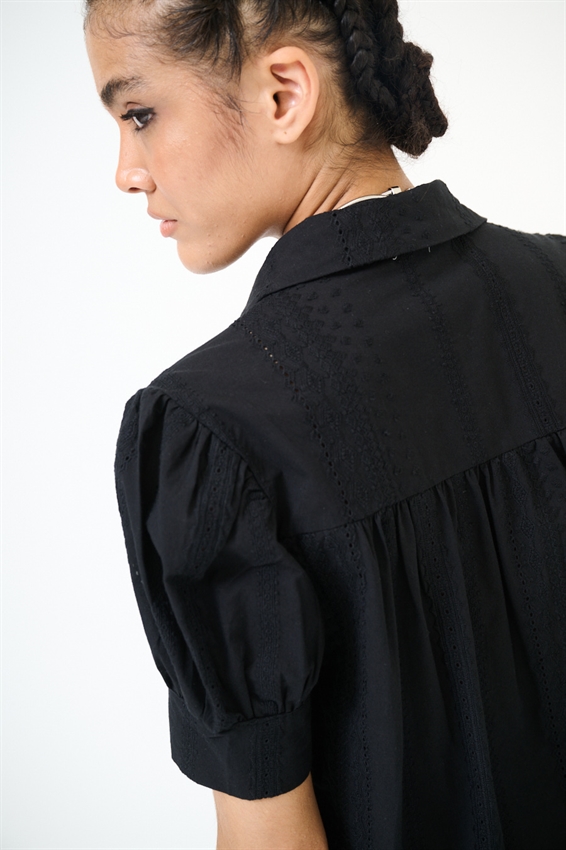 CAMICIA IN SANGALLO CON MANICA BOMBOLINO