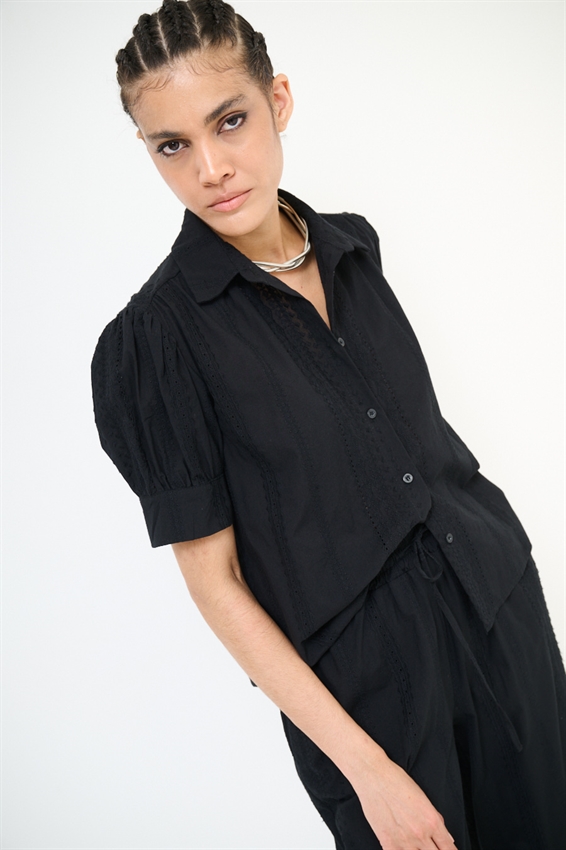 CAMICIA IN SANGALLO CON MANICA BOMBOLINO