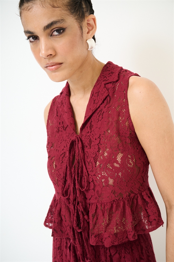 GILET IN PIZZO CON LACCI