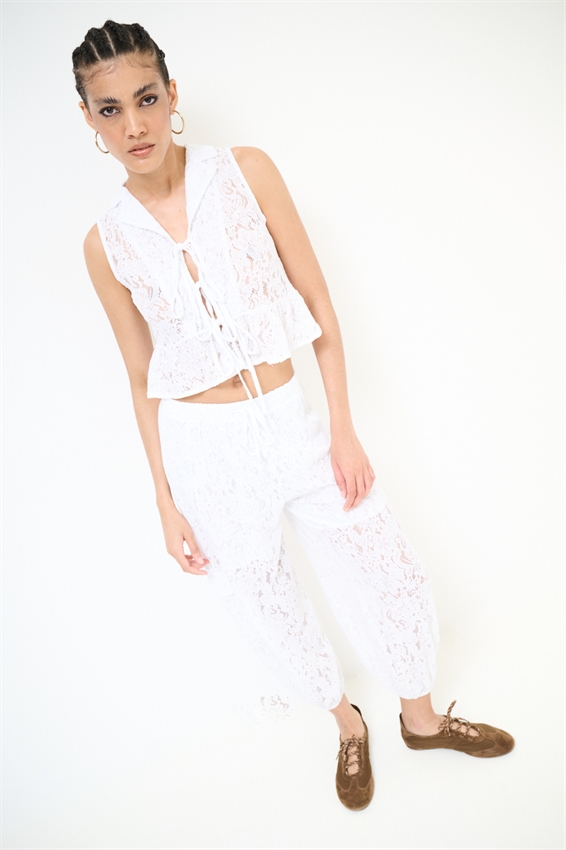 GILET IN PIZZO CON LACCI