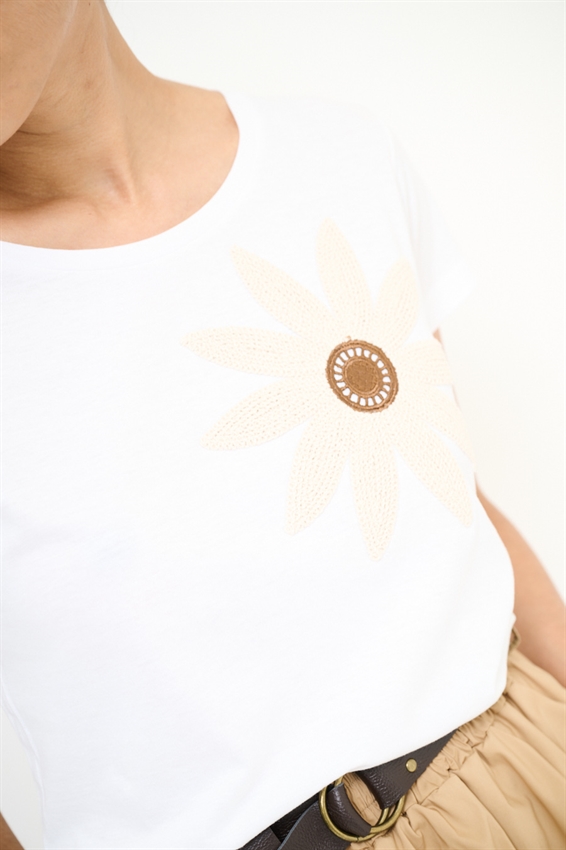 T-SHIRT SLIM CON FIORE MACRAME