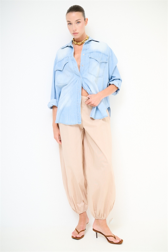 CAMICIA OVER IN DENIM CON TASCHE