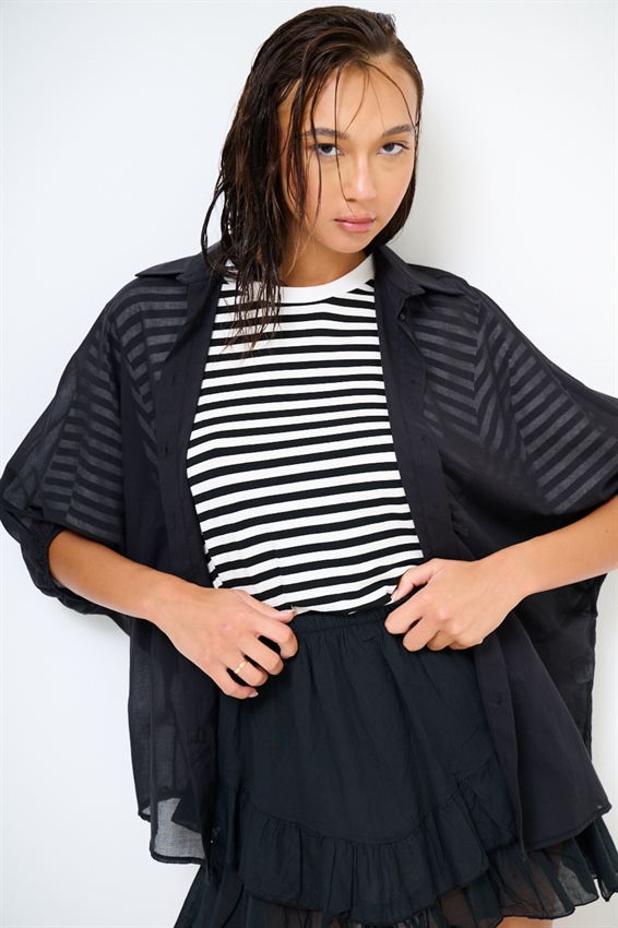 CAMICIA OVER CON COULISSE DIETRO