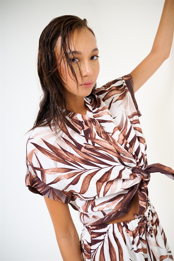 CAMICIA OVER CON STAMPA E NODO