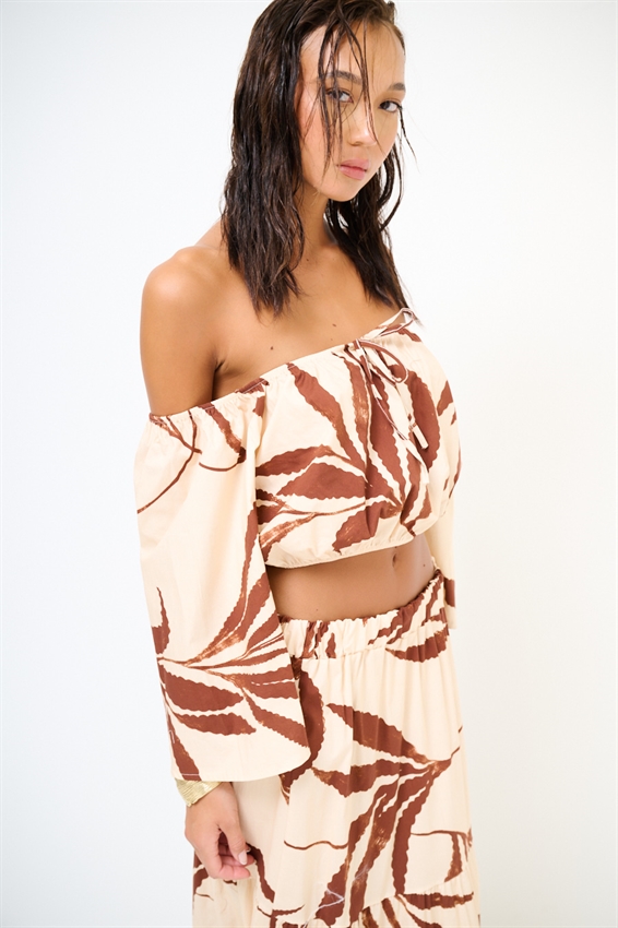 TOP CON ELASTICO SCOLLO STAMPA