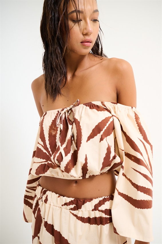 TOP CON ELASTICO SCOLLO STAMPA