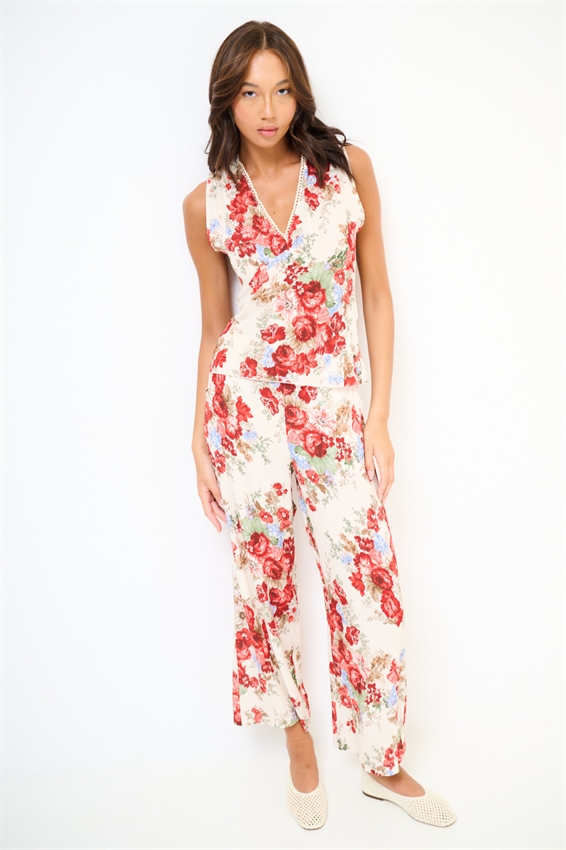 TOP CON PROFILO MACRAME