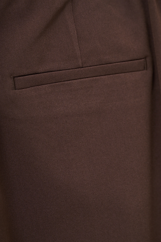 PANTALONE A GAMBA LARGA CON VITA ELASTICIZZATA SUL RETRO