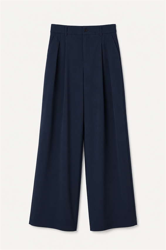 PANTALONE A GAMBA LARGA BOTTONI E TASCHE OBLIQUE