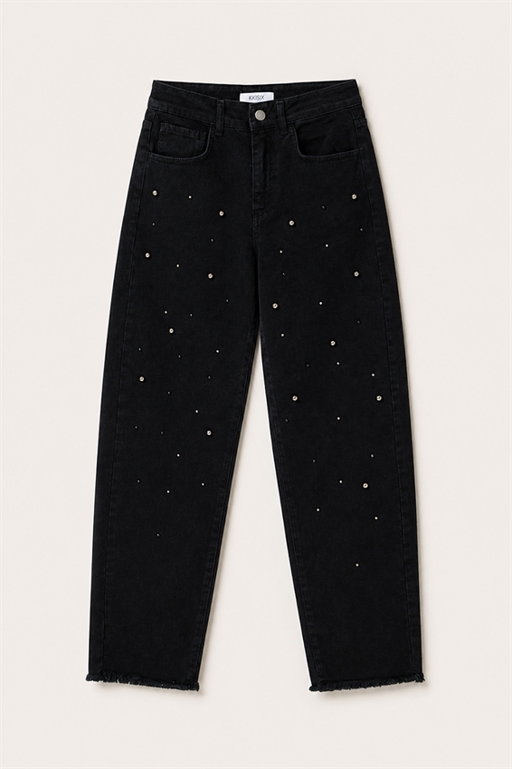 JEANS NERO CON BORCHIE E FONDO TAGLIO VIVO
