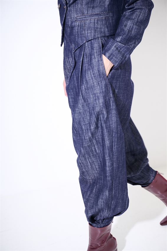 PANTA BALOON IN DENIM CON BOTTONI FONDO