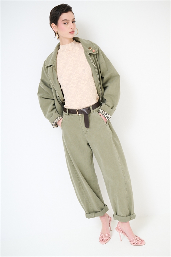 BOMBER OVERSIZE CON FONDO MACULA E SPILLE VERDE MILITARE