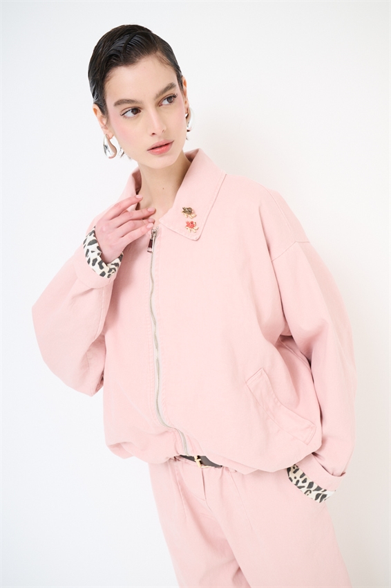 BOMBER OVERSIZE CON FONDO MACULA E SPILLE ROSA