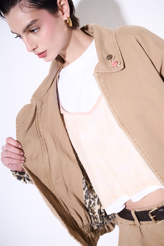BOMBER OVERSIZE CON FONDO MACULA E SPILLE SABBIA