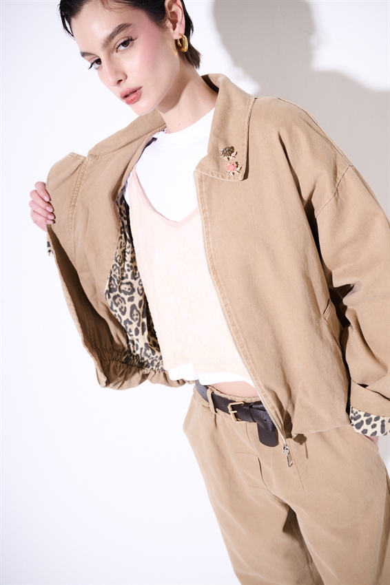 BOMBER OVERSIZE CON FONDO MACULA E SPILLE SABBIA