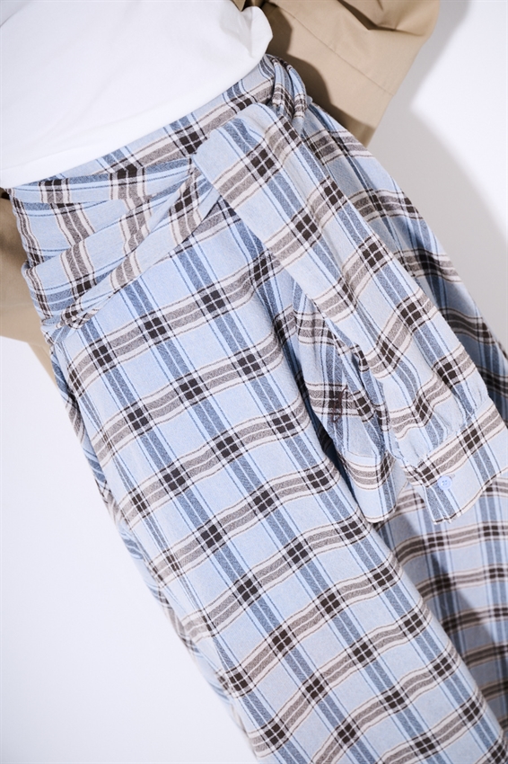 GONNA MIDI SVASATA A QUADRI CELESTE