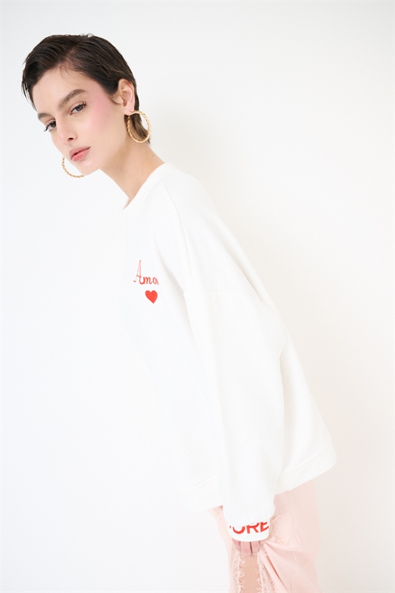 FELPA BASIC PARICOLLO RICAMO AMORE PANNA