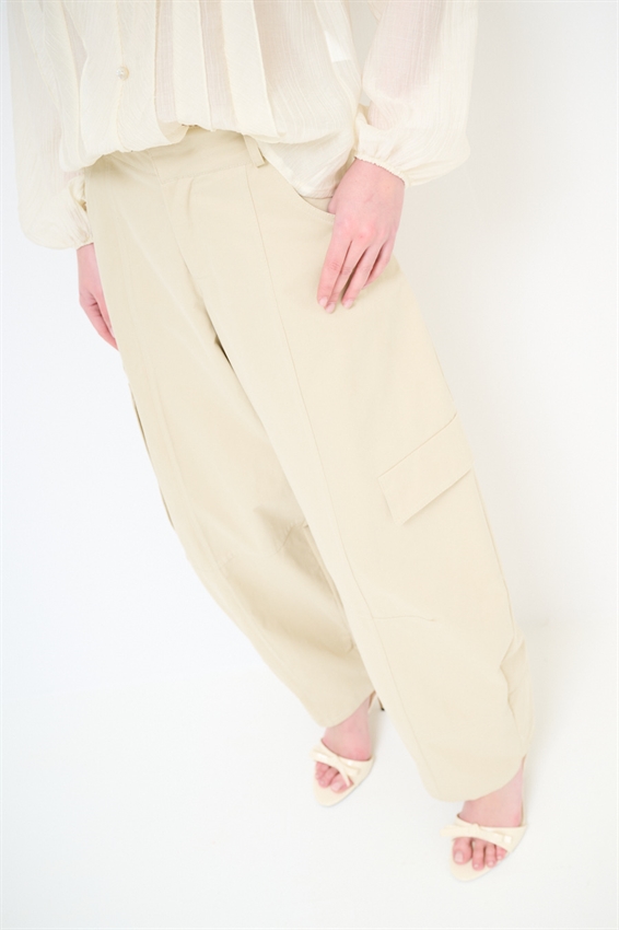 PANTALONE BALLOON CON TASCHE SABBIA