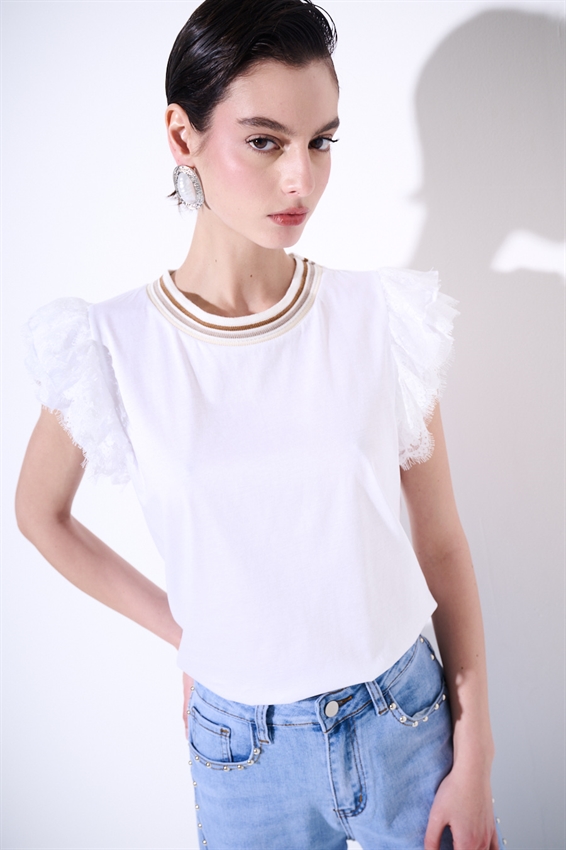 T-SHIRT CON VOLANT PIZZO MANICA + COSTINA BIANCO