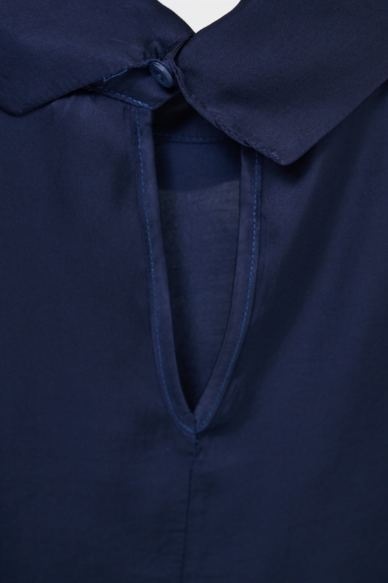 BLUSA COLLO ALTO RASO