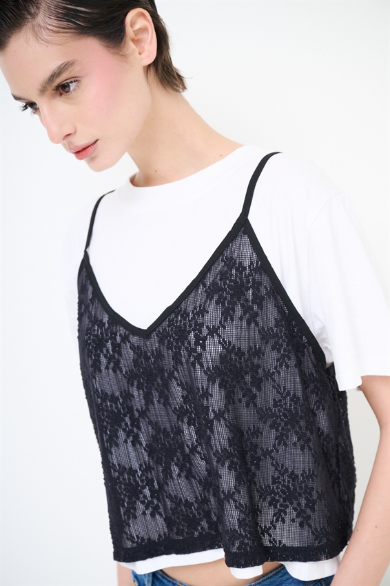 T-SHIRT + TOP PIZZO SOVRAPPOSTO NERO