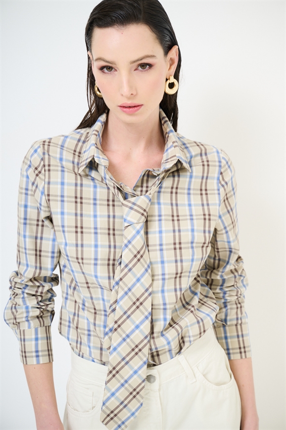CAMICIA SLIM A FANTASIA CON CRAVATTA QUADRATO