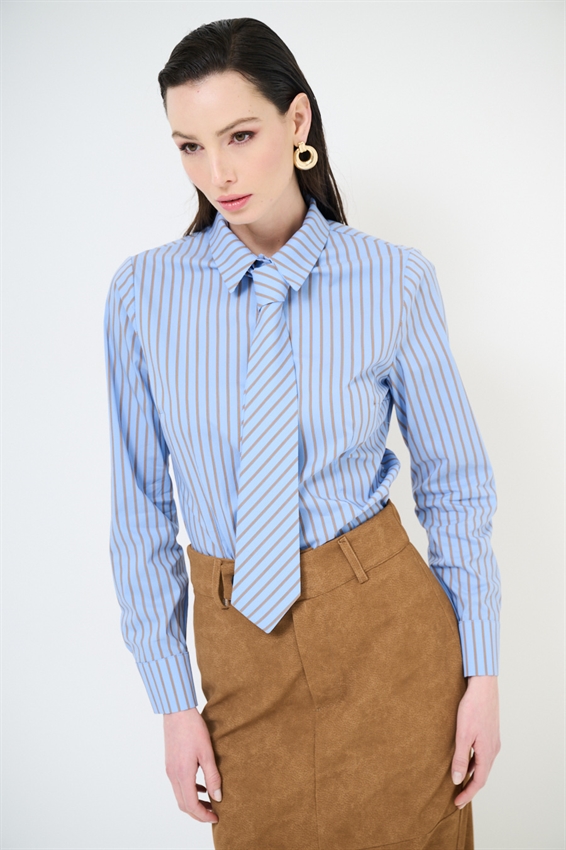 CAMICIA SLIM A FANTASIA CON CRAVATTA RIGA