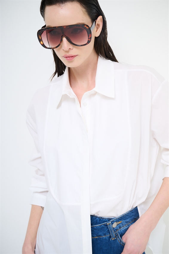 CAMICIA OVER CON RICAMO AMAMI SUL RETRO PANNA