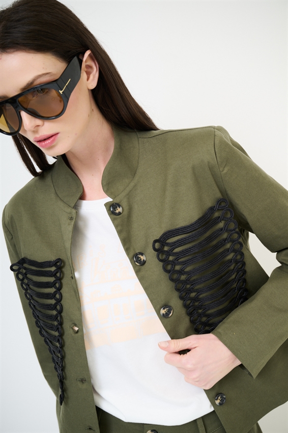 GIACCA CAVALLERIZZA CON APPL. RICAMI NERI VERDE MILITARE