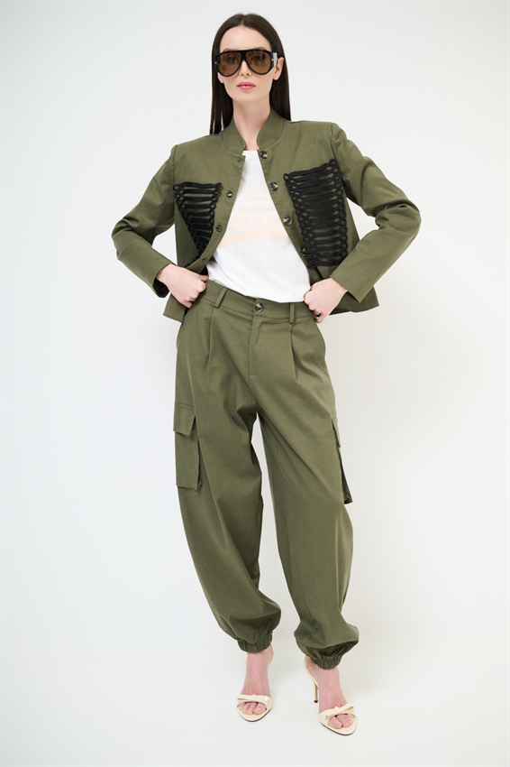 GIACCA CAVALLERIZZA CON APPL. RICAMI NERI VERDE MILITARE