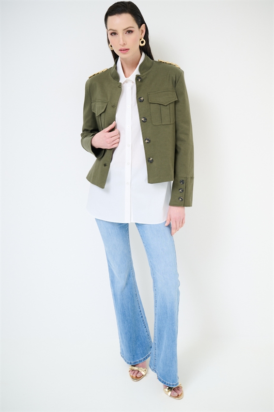 GIACCA CORTA CON TASCHE CARGO E RICAMO SPALLA VERDE MILITARE