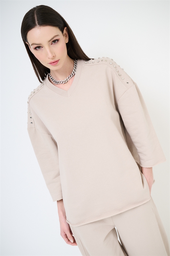 FELPA OVER MEZZA MANICA CON APPLICAZIONI SPALLA SABBIA