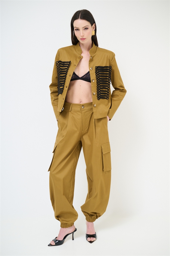 PANTALONE CARGO IN GABARDINA CAMMELLO