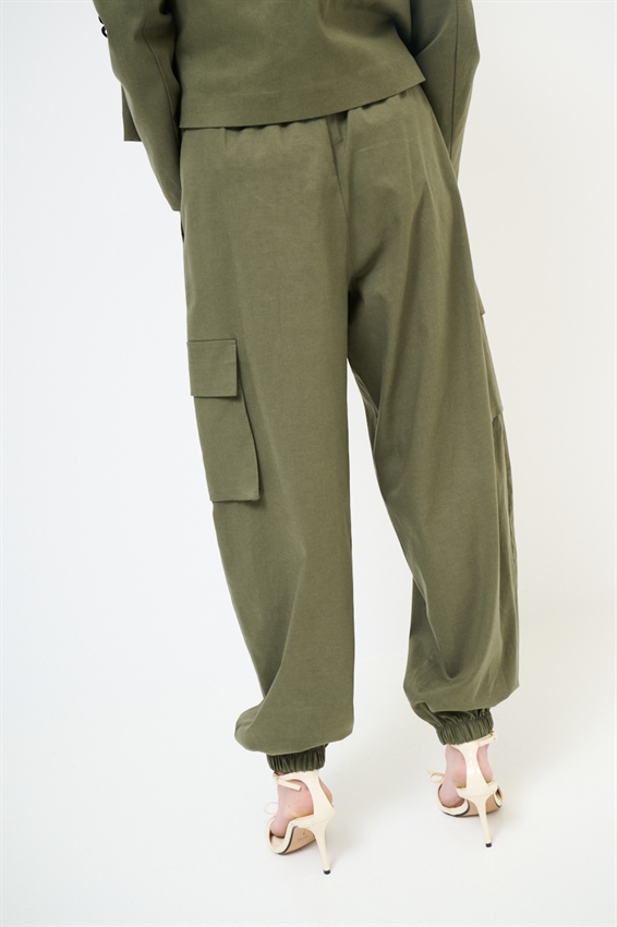 PANTALONE CARGO IN GABARDINA VERDE MILITARE