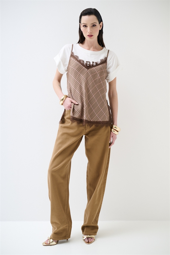 TOP A QUADRO CON BRETELLE E PIZZO NOCCIOLA