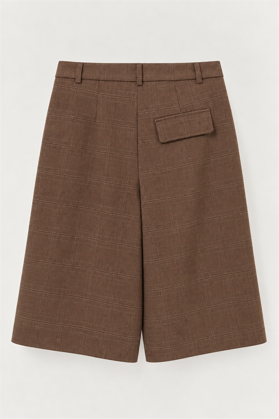 BERMUDA CHECK CON PATTINA DIETRO