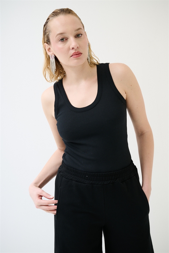 CANOTTA COSTINA CON SCOLLO NERO