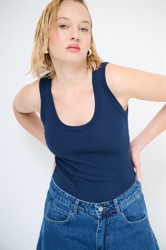 CANOTTA COSTINA CON SCOLLO BLU