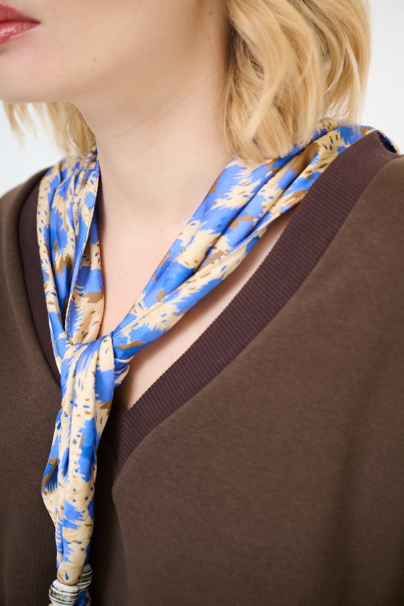 FELPA OVER SCOLLO V + FOULARD MORO