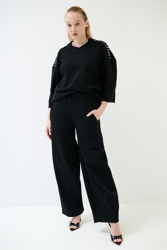 FELPA OVER MEZZA MANICA CON APPLICAZIONI SPALLA NERO