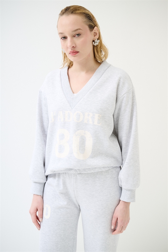 FELPA OVER CON SCOLLO V E STAMPA GRIGIO CHIARO