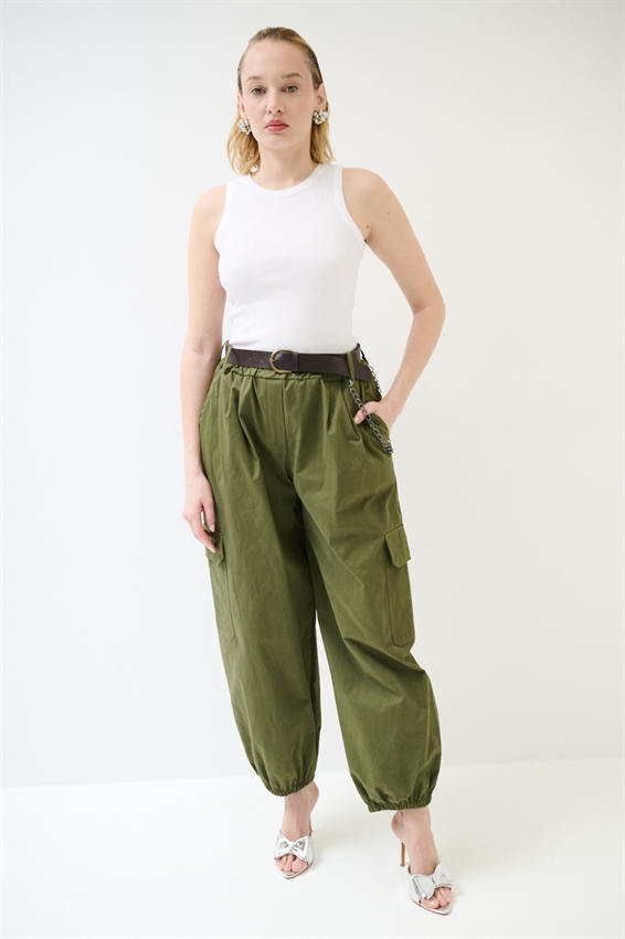 PANTALONE CARGO CON ELASTICO E CINTURA MILITARE