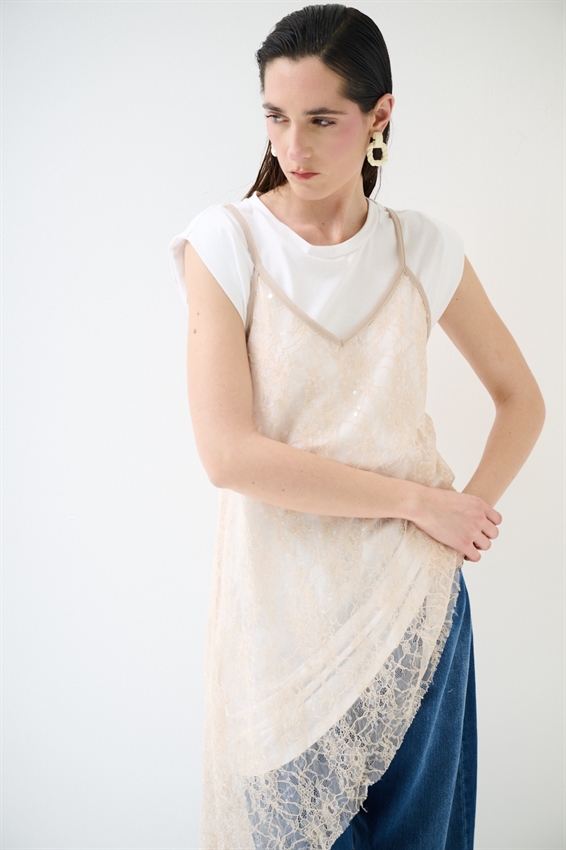 ABITO IN COTONE CON ABITO IN PIZZO NUDE