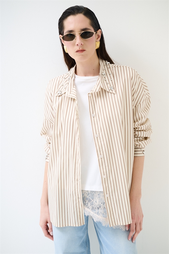 CAMICIA OVER RIGA CON CASTONI MORO