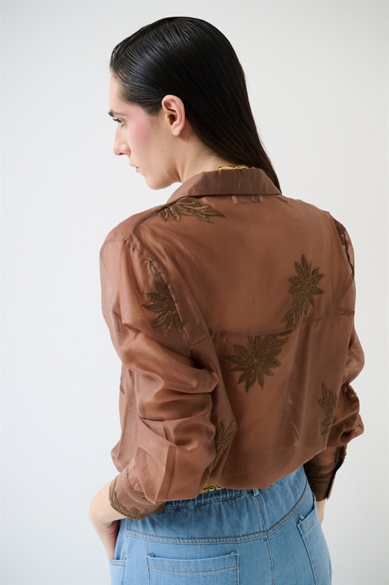 CAMICIA BASIC LYOCELL CON RICAMO TABACCO