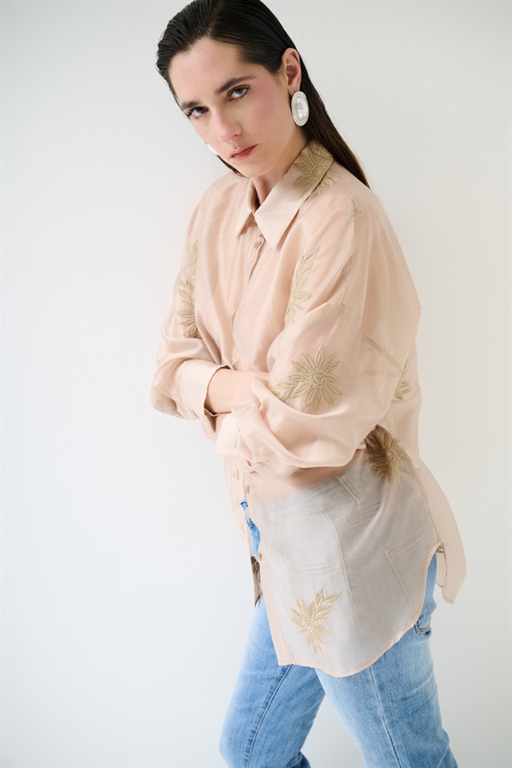 CAMICIA OVERSIZE CON RICAMO LYOCELL NOCCIOLA